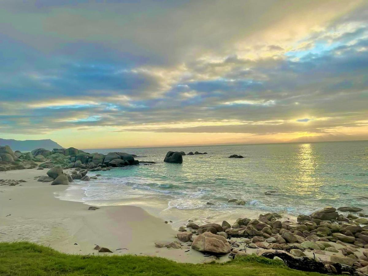Whale Rock Apartment Cape Town Bagian luar foto