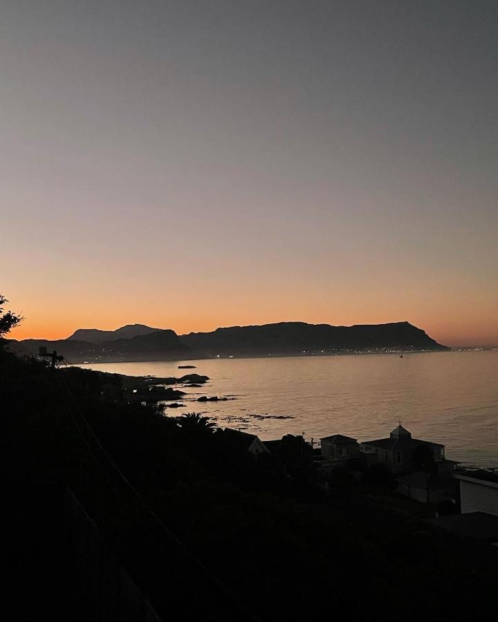 Whale Rock Apartment Cape Town Bagian luar foto